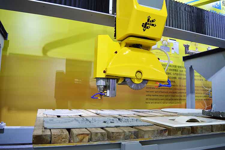 The whole internal logistics system solutions